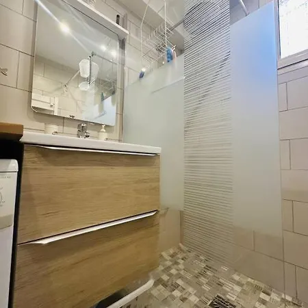 Vue 5 Personnes Apartment LʼÎle-Rousse