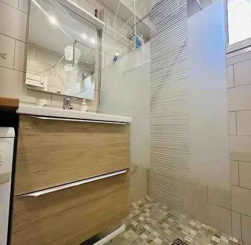 Vue 5 Personnes Apartment LʼÎle-Rousse