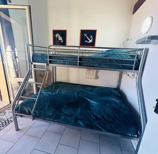Apartment Vue 5 Personnes *