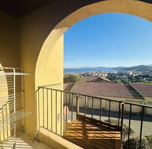 Apartment Vue 5 Personnes *
